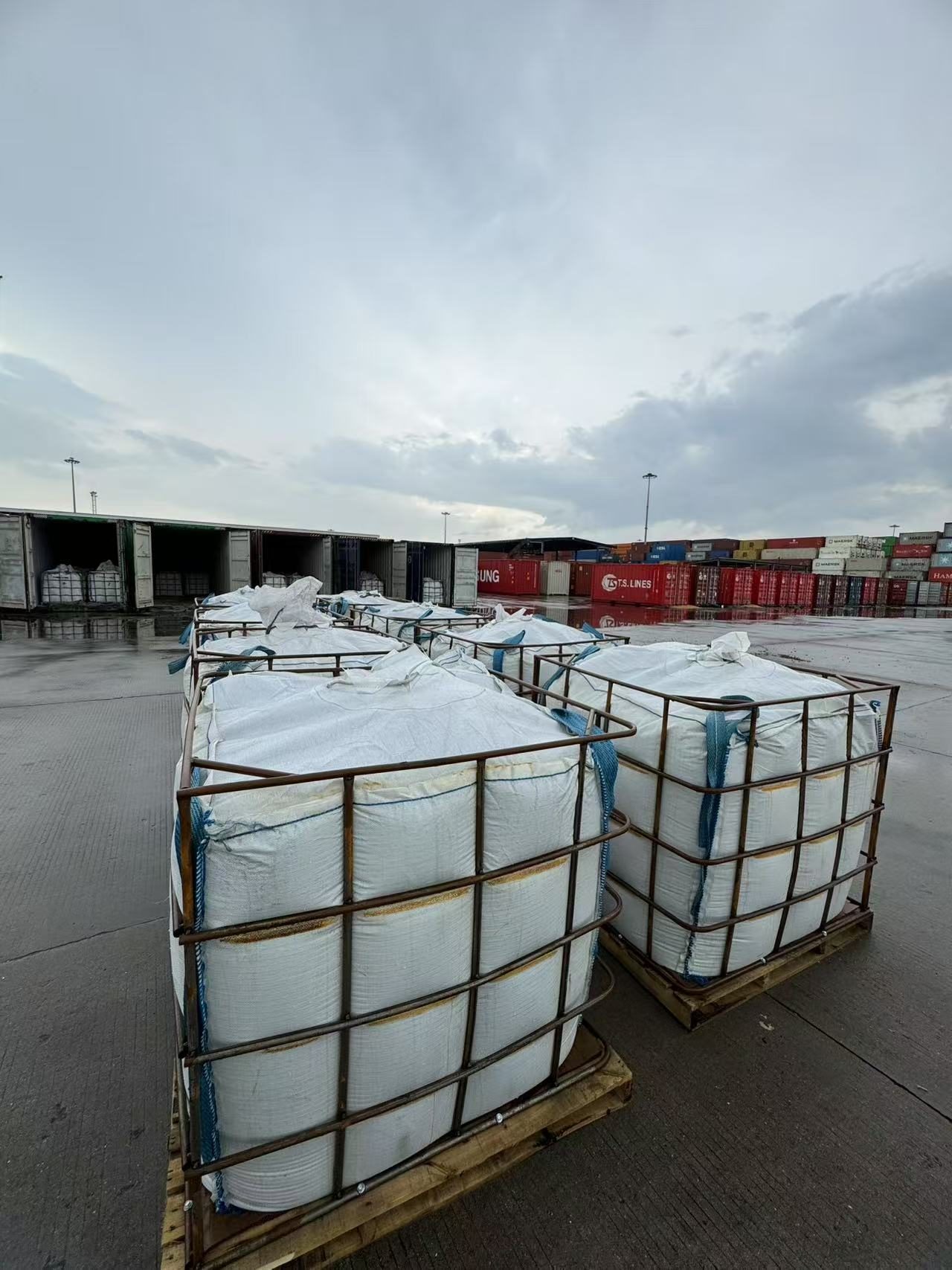 Verified bitumen and sulphur supply in an international container yard